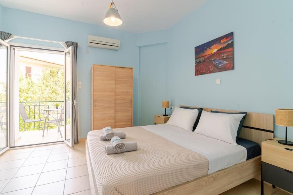 Seaside Escape Apartments - Poseidon Палеа-Фокеа Экстерьер фото
